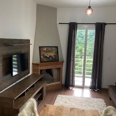 Apartamento Yy Hiver Campos do Jordao Luaran gambar